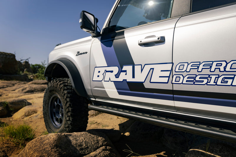 Load image into Gallery viewer, Brave Offroad Bronco Rock Slider Side View
